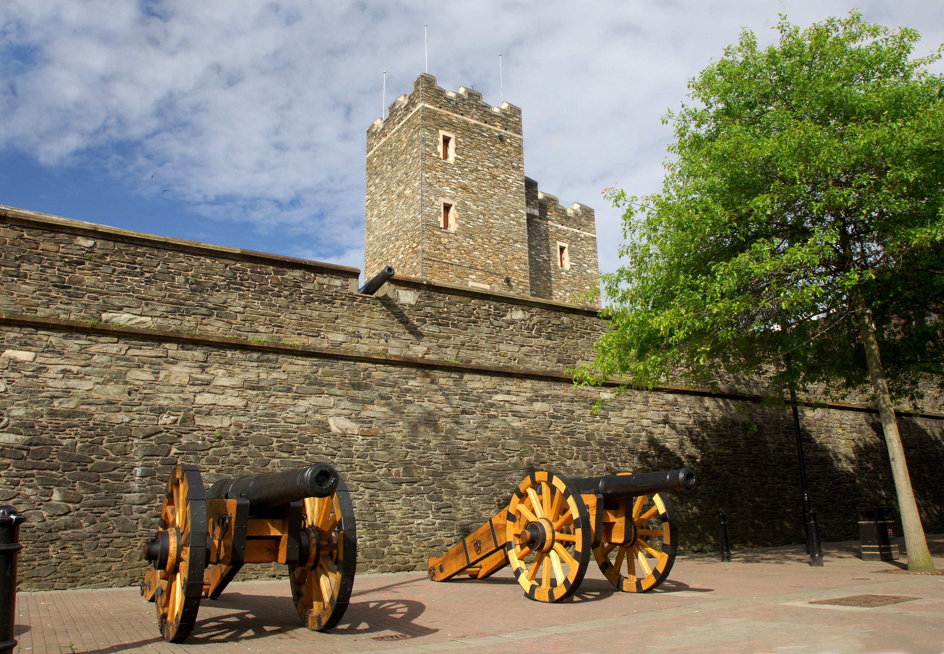 The Derry Walls, Derry~Londonderry